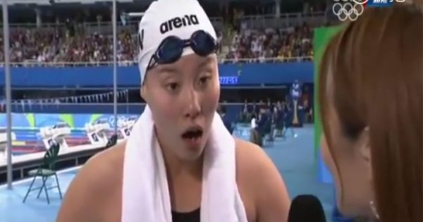 Nadadora Chinesa não sabe que Ganhou Medalha nos Jogos Olímpicos