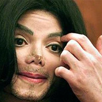 Michael Jackson Gastou Milhões para Silenciar Abusos Sexuais