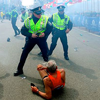 Corredora Filma momento da Explosão na Maratona de Boston