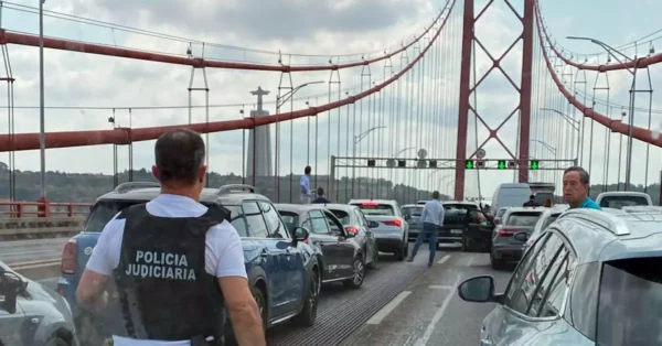 Perseguição na Ponte 25 de Abril Termina com Captura de Assaltantes