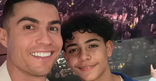 Cristianinho marca por Portugal e Celebra como o Pai
